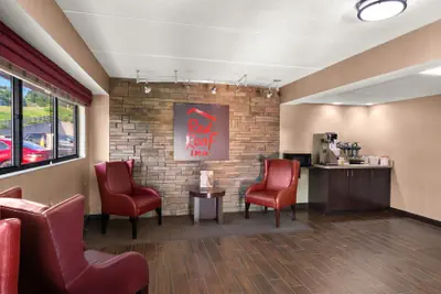 Photo 3 - Red Roof Inn Binghamton - Johnson City