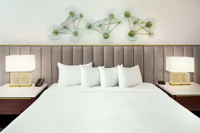 Photo 5 - Hilton Marco Island Beach Resort and Spa