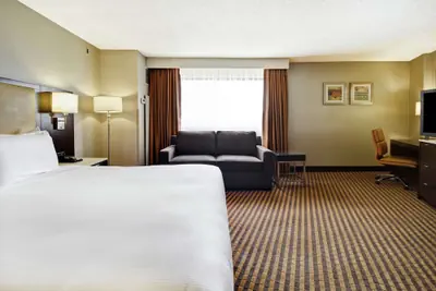 Photo 5 - DoubleTree by Hilton Hotel Pleasanton at the Club