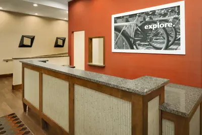 Photo 4 - Hampton Inn & Suites Clayton/St. Louis-Galleria Area