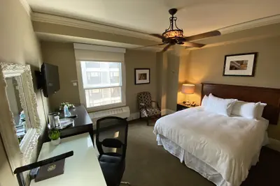 Photo 5 - Kensington Park Hotel