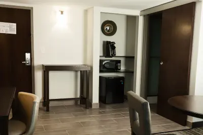 Photo 5 - Holiday Inn Alexandria - Downtown by IHG