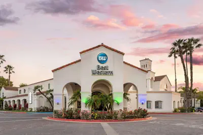 Photo 2 - Best Western Posada Royale Hotel & Suites