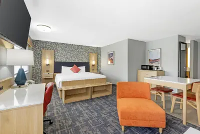 Photo 2 - Best Western Montrose Inn