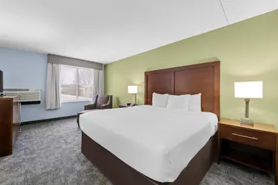 Photo 5 - Comfort Inn Plymouth - Minneapolis