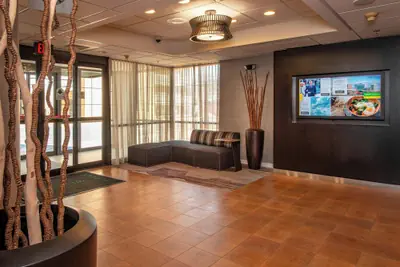 Photo 3 - Courtyard by Marriott Wilmington Downtown