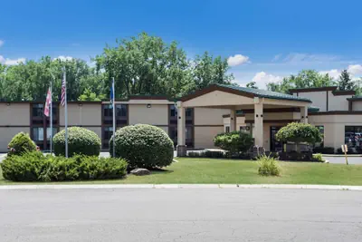 Photo 2 - Quality Inn Albany Colonie