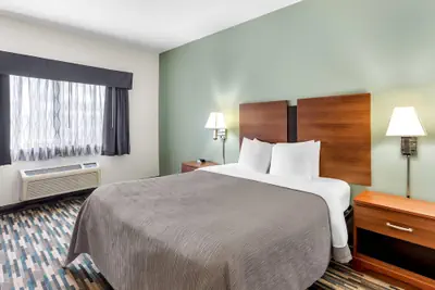 Photo 5 - Quality Inn Beloit