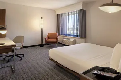 Photo 5 - Courtyard by Marriott Baldwin Park