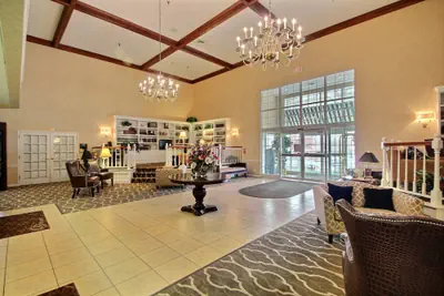 Photo 4 - Comfort Suites Appleton Airport