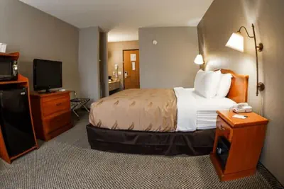 Photo 5 - Quality Inn Burlington near Hwy 34