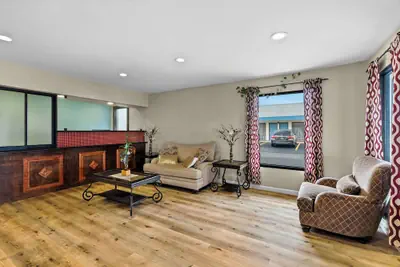 Photo 3 - Rodeway Inn & Suites Brookhaven