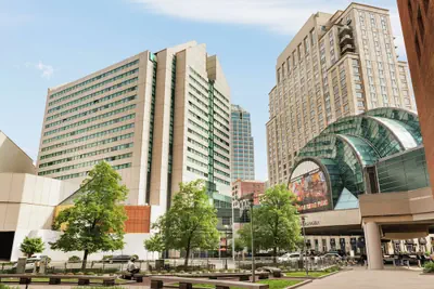 Photo 2 - Embassy Suites by Hilton Indianapolis Downtown
