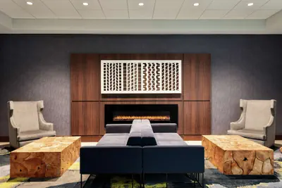 Photo 3 - Embassy Suites by Hilton Indianapolis Downtown