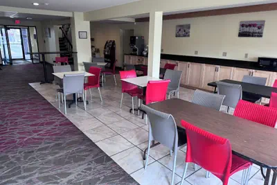 Photo 5 - Budget Inn