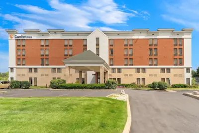 Photo 2 - Comfort Inn Lehigh Valley West - Allentown