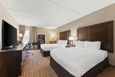 Photo 5 - Comfort Inn Lehigh Valley West - Allentown