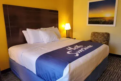 Photo 5 - Days Inn by Wyndham Atlanta/Southlake/Morrow