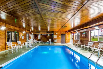 Photo 2 - Quality Inn Sheboygan North I-43