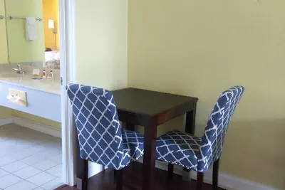 Photo 5 - Days Inn & Suites by Wyndham Port Richey