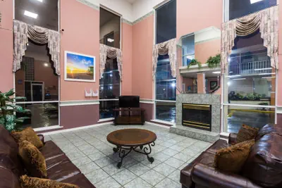 Photo 3 - Days Inn & Suites by Wyndham Port Richey