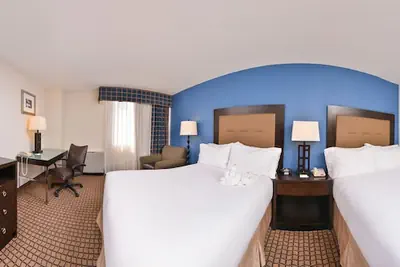 Photo 4 - Ramada Plaza by Wyndham Sheridan Hotel & Convention Center