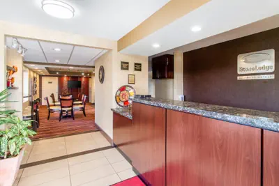 Photo 4 - Econo Lodge Lenoir City - Knoxville Area