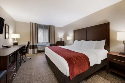 Photo 2 - Comfort Inn Onalaska - La Crosse Area