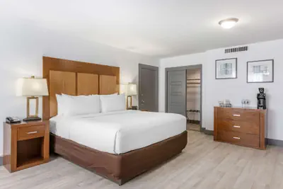 Photo 5 - Best Western Plus El Paso Airport Hotel & Conference Center