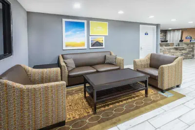 Photo 3 - Days Inn by Wyndham Newberry