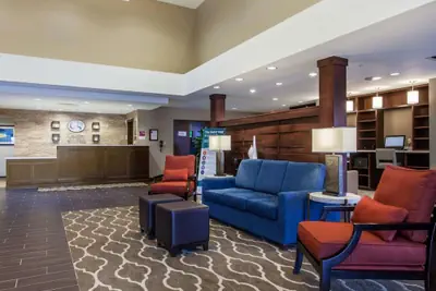 Photo 3 - Comfort Suites Youngstown North
