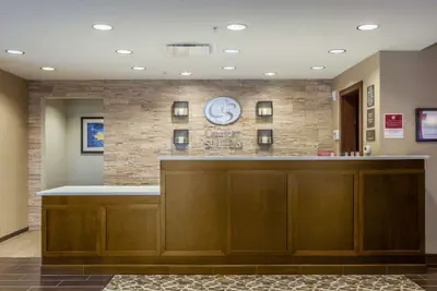 Photo 4 - Comfort Suites Youngstown North