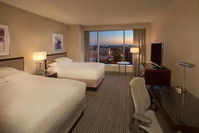 Photo 5 - The Clyde Hotel