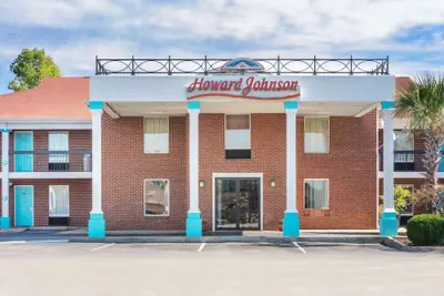 Photo 2 - Howard Johnson by Wyndham Aiken