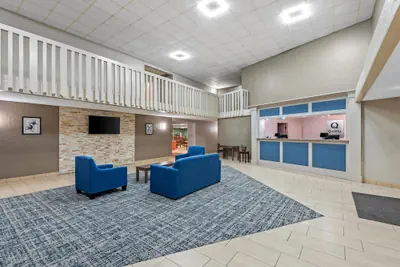 Photo 5 - Quality Inn West Des Moines - Clive