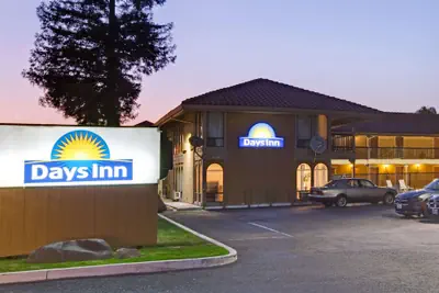 Photo 2 - Days Inn by Wyndham San Jose