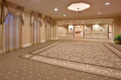 Photo 4 - Clayton Plaza Hotel & Extended Stay
