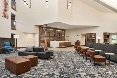 Photo 2 - DoubleTree by Hilton Columbus Dublin