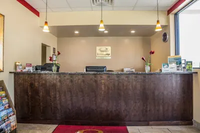 Photo 4 - Econo Lodge St George North - Near Pioneer Park
