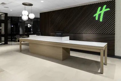 Photo 4 - Holiday Inn Boston - Dedham Hotel & Conference Center by IHG