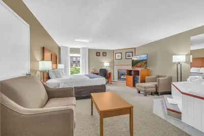 Photo 2 - Bristol Arcadia Inn
