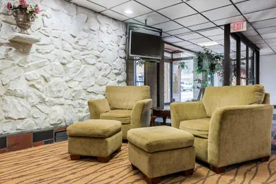 Photo 4 - Quality Inn & Suites Binghamton Vestal