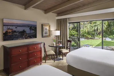 Photo 4 - Bahia Resort Hotel