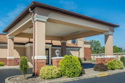 Photo 2 - Quality Inn