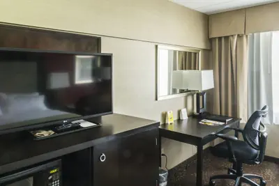 Photo 5 - Holiday Inn Express Big Rapids by IHG