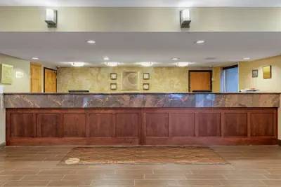 Photo 3 - Comfort Inn Lansing West