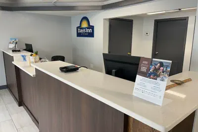 Photo 3 - Days Inn by Wyndham Farmville