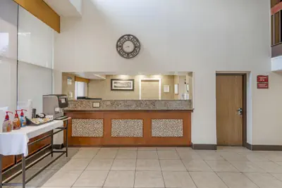 Photo 4 - Best Western Manassas