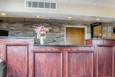 Photo 3 - Comfort Inn Dunmore - Scranton East