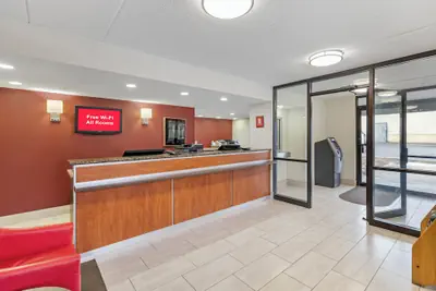 Photo 5 - Red Roof Inn Parsippany